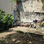 L'ancienne Ecole De Dans Le Lot Rocamadour