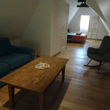 L'ancienne Ecole De Dans Le Lot