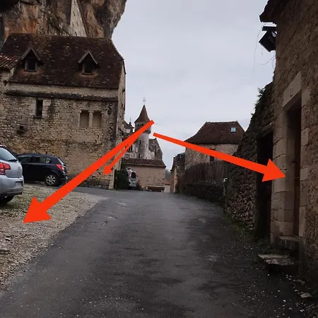 펜션 L'ancienne Ecole De Dans Le Lot 로카마두르