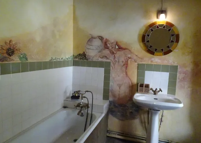 L'ancienne Ecole De Dans Le Lot Rocamadour