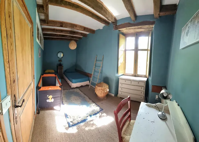 L'ancienne Ecole De Dans Le Lot